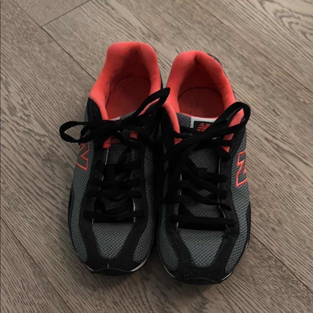 New Balance Women's Sneakers - Black and Coral